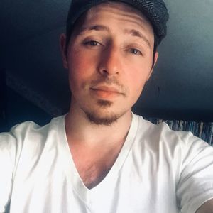 Meet your Posher, Eric